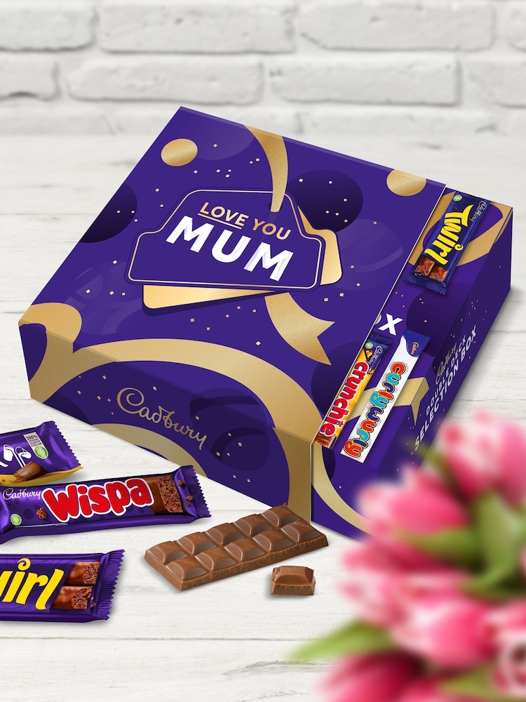 Cadbury Love You Mum Selection Box - Image 1 of 3