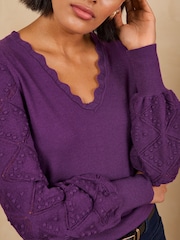 Love & Roses Stitch Sleeve Detail Scalloped V-Neck Knitted Jumper - 4суретінің 2 суреті