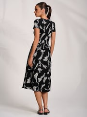 فستان ماكسي متوسط الطول جيرسيه مطبوع بأكمام فوق الكتف من Jolie Moi - Image 2 of 6