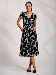 فستان ماكسي متوسط الطول جيرسيه مطبوع بأكمام فوق الكتف من Jolie Moi - Image 6 of 6