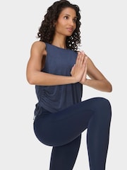 Sweaty Betty גופייה בעיטור כיווצים, דגם Soft Flow Studio - תמונה 4 מתוך 7