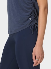 Sweaty Betty גופייה בעיטור כיווצים, דגם Soft Flow Studio - תמונה 5 מתוך 7