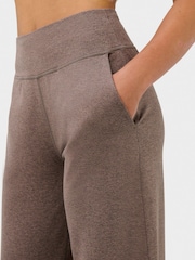Sweaty Betty Brown Unwind 32" Pleated Wide Leg Trousers - Image 6 of 7