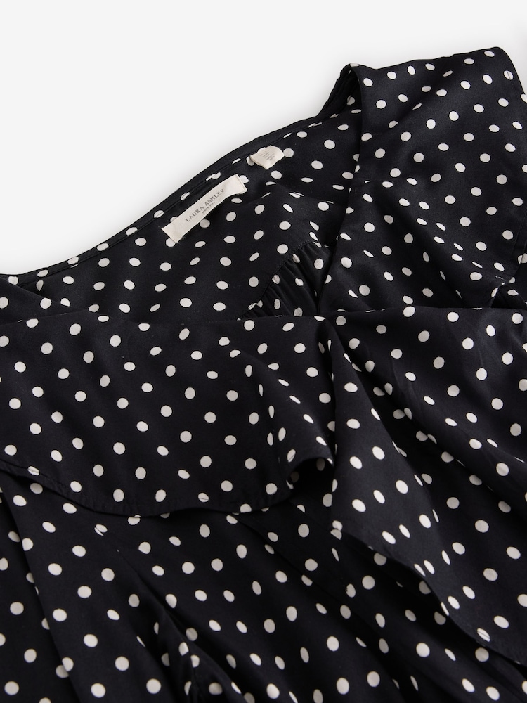 Laura Ashley Dancing Dot Spot Ruffle Mini Dress - Bild 7 von 7 Laura Ashley Dancing Dot Spot Ruffle Mini Dress - Bild 7 von 7