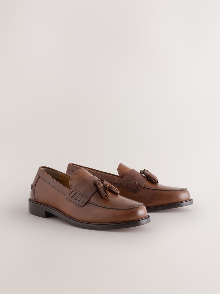 Tan Brown Leather Tassel Loafers - Image 1 of 5 Tan Brown Leather Tassel Loafers - Image 1 of 5