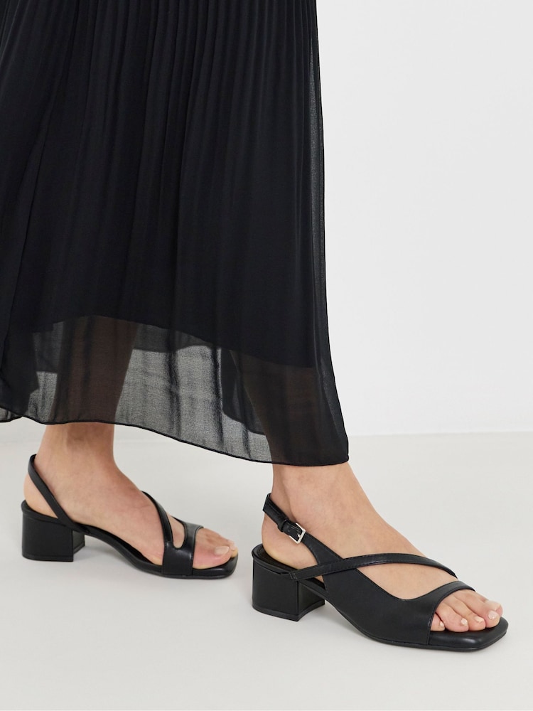 JD Williams Low Block Heel Crossover Sling Backs Hera Sandals - Bild 1 von 4