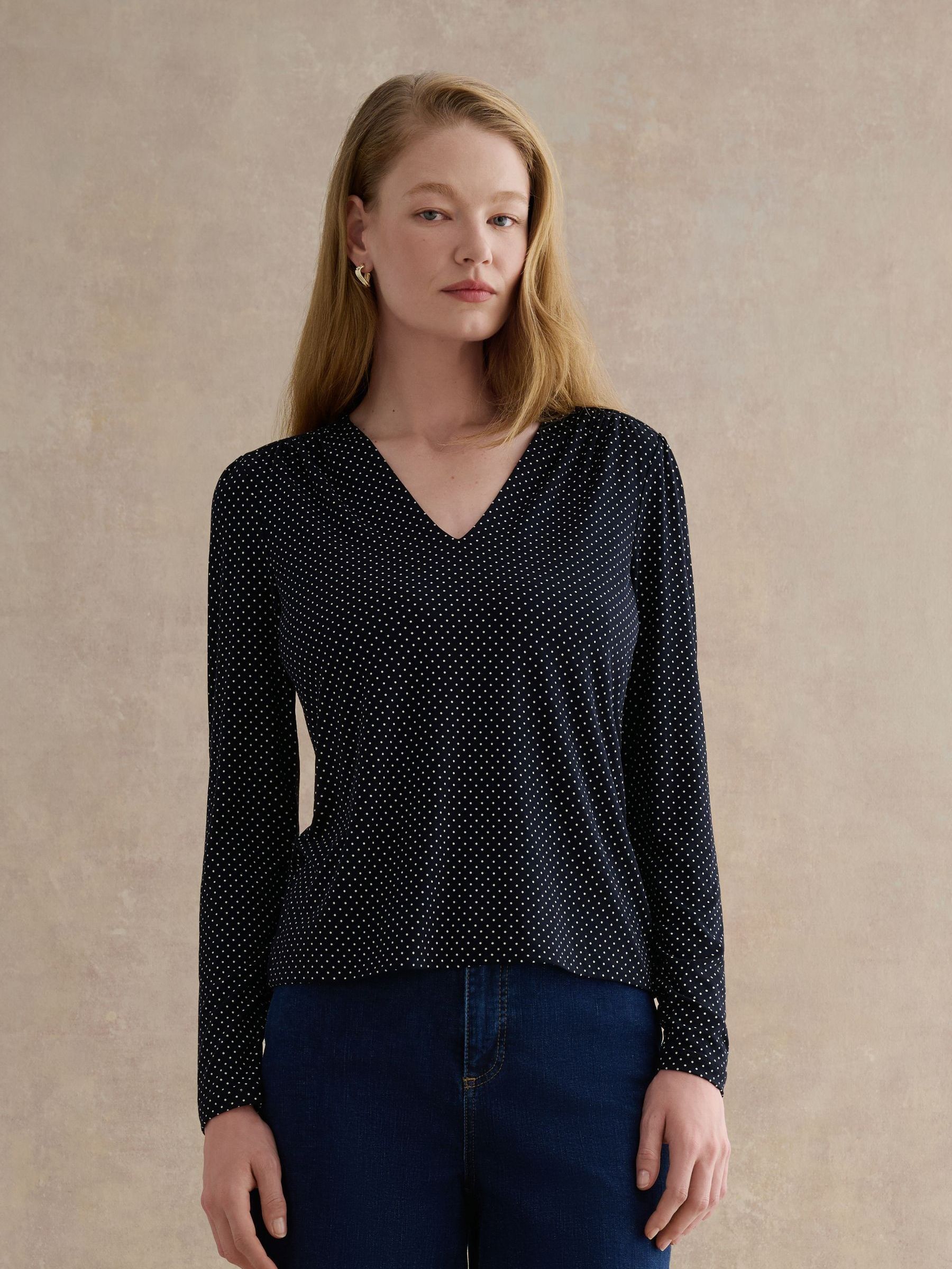 Hobbs London Women's Dark Navy Hannah Printed V-Neck Top In | Size: Medium - Image 1