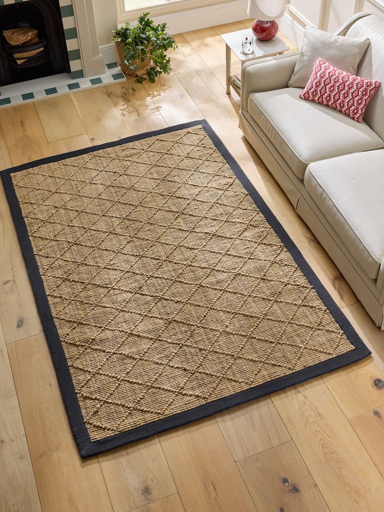 Nina Campbell Natural Diamond  Hand Woven Jute Rug - Image 2 of 5