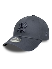 New Era Black League Essential 9Forty New York Yankees Cap - Image 1 of 5