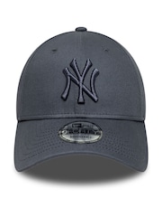 New Era Black League Essential 9Forty New York Yankees Cap - Image 2 of 5