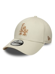 New Era Natural Faux Deer Print Infill 9Forty New York Yankees Cap - Image 1 of 5