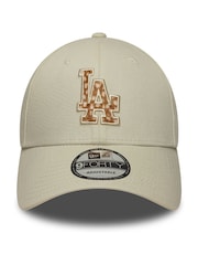 New Era Natural Faux Deer Print Infill 9Forty New York Yankees Cap - Image 2 of 5