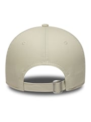 New Era Natural Faux Deer Print Infill 9Forty New York Yankees Cap - Image 4 of 5