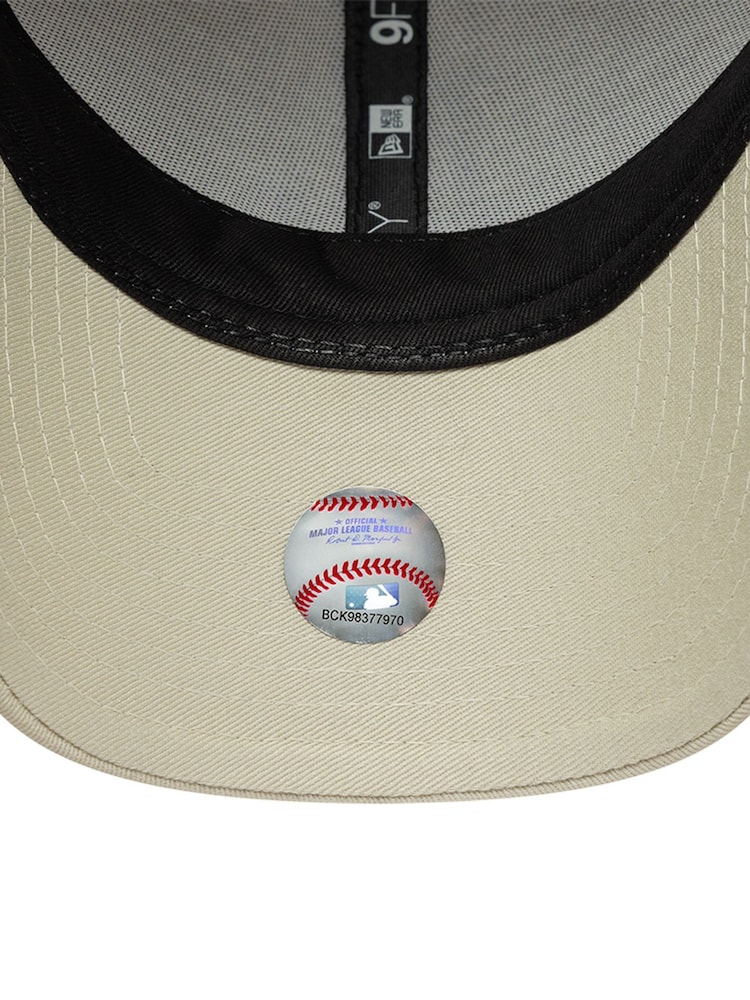 New Era Natural Faux Deer Print Infill 9Forty New York Yankees Cap - Image 5 of 5 New Era Natural Faux Deer Print Infill 9Forty New York Yankees Cap - Image 5 of 5