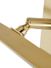 BHS Satin Brass USB-C Rechargeable Picture Light - Image 6 of 7