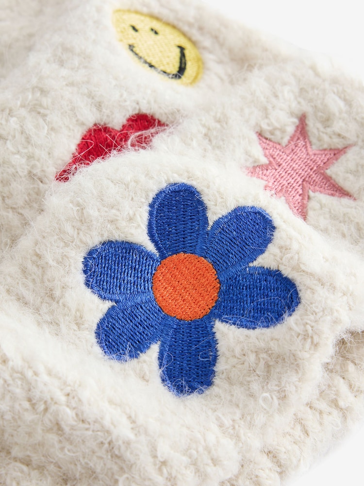 Eleanor Bowmer Cream Knitted Beanie - Image 7 of 7 Eleanor Bowmer Cream Knitted Beanie - Image 7 of 7