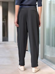 שחור - N. Premium Barrel Trousers - תמונה 3 מתוך 8