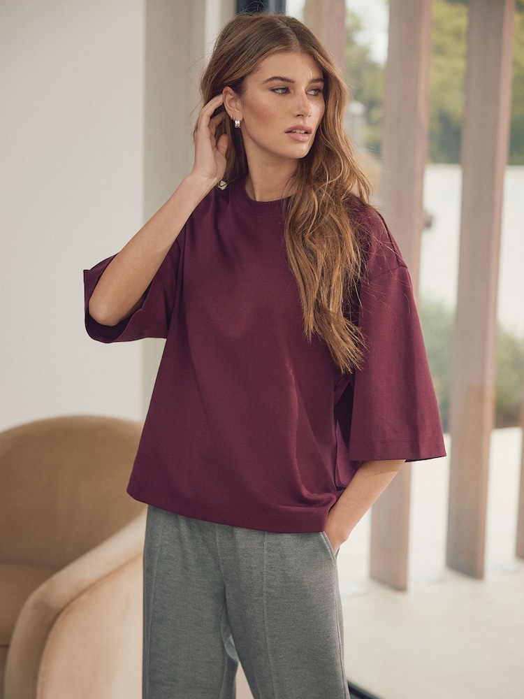 Burgundy N. Premium Short Sleeve Crew Neck T-Shirt - Image 2 of 5 Burgundy N. Premium Short Sleeve Crew Neck T-Shirt - Image 2 of 5