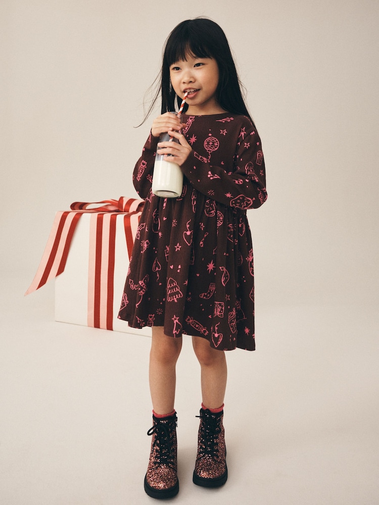 חום שוקולד - Jersey Long Sleeve Dress (3-16yrs) - תמונה 2 מתוך 3 חום שוקולד - Jersey Long Sleeve Dress (3-16yrs) - תמונה 2 מתוך 3