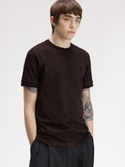 Fred Perry Brown Twin Tipped T-Shirt - Image 3 of 5