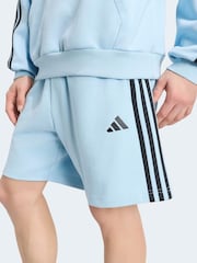Kevyt Sininen - adidas Essentials 3-Stripes French Terry Shorts - Kuva 4 / 5