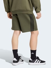 Vihreä - adidas Essentials 3-Stripes French Terry Shorts - Kuva 2 / 5