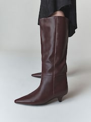 Burgundsko rdeča - Usnjeni škornji do kolen Forever Comfort® Chisel Toe Western Style - Slika 1 iz 11