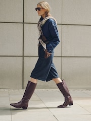 Burgundsko rdeča - Usnjeni škornji do kolen Forever Comfort® Chisel Toe Western Style - Slika 5 iz 11