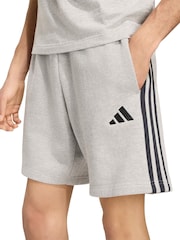 Harmaa - adidas Essentials 3-Stripes French Terry Shorts - Kuva 4 / 6