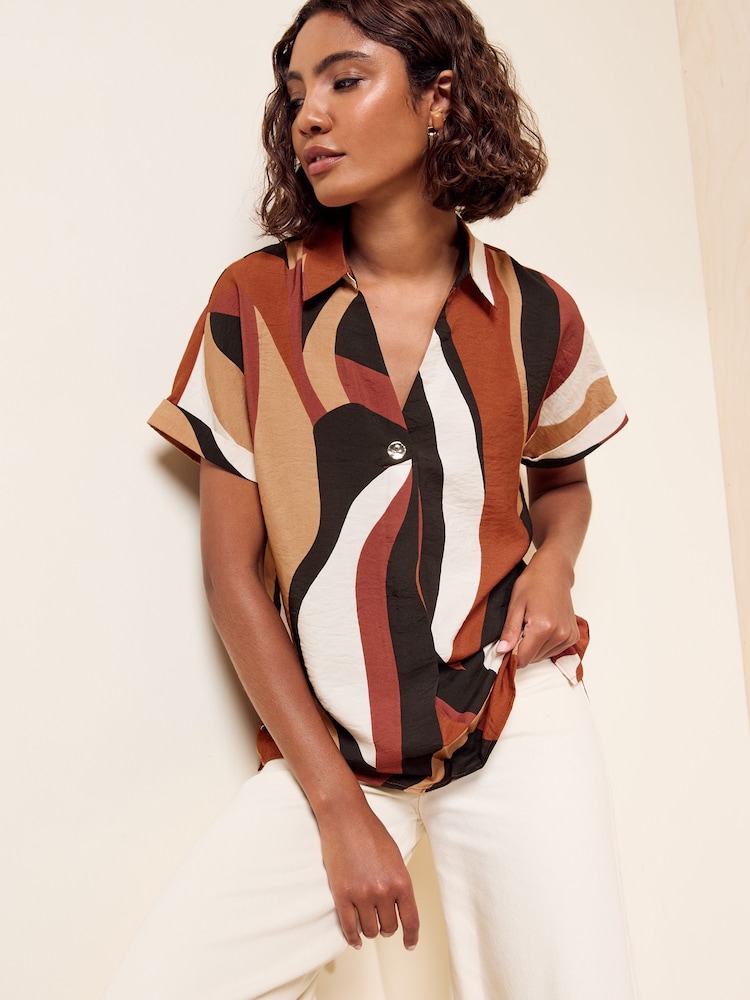 Friends Like These Tan Brown Print Short Sleeve Button Detail Collared Blouse - Image 2 of 6 Friends Like These Tan Brown Print Short Sleeve Button Detail Collared Blouse - Image 2 of 6