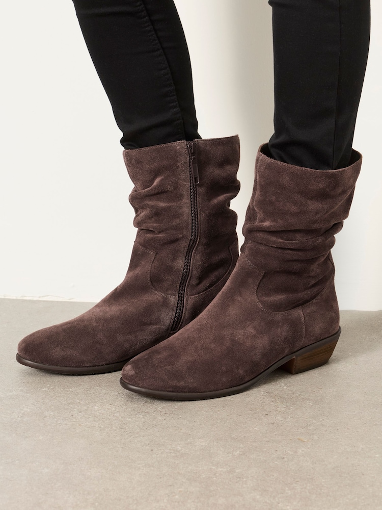 FatFace Farleigh Chocolate Brown Suede Slouch Boots - Image 2 of 4