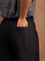 Live Unlimited Black Linen Blend Drawstring Cropped Trousers - Image 3 of 4