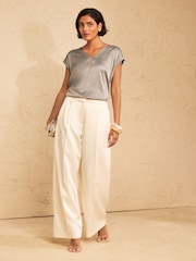 Love & Roses Grey V-Neck Satin Front Jersey T-Shirt - Image 3 of 4