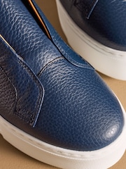 ネイビー ブルー - Russell & Bromley Park Up レースレス フラットフォーム スニーカー - 画像 6 / 7