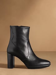Russell & Bromley Hatton Heeled Platform Boots - תמונה 2 מתוך 7