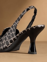 monochrome - Mocassins à talon slingback Russell & Bromley Totter - Image 11 de 12