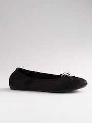 Schwarz - The Set Satin Round Toe Bow Ballet Flats - Bild 5 von 5