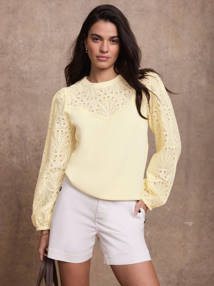 Amarillo - Mint Velvet Cotton Blend Broderie Sweatshirt - Imagen 2 de 6 Amarillo - Mint Velvet Cotton Blend Broderie Sweatshirt - Imagen 2 de 6