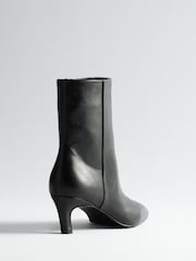 Schwarzes Leder - The Set Premium Chisel Ankle Boots - Bild 2 von 3