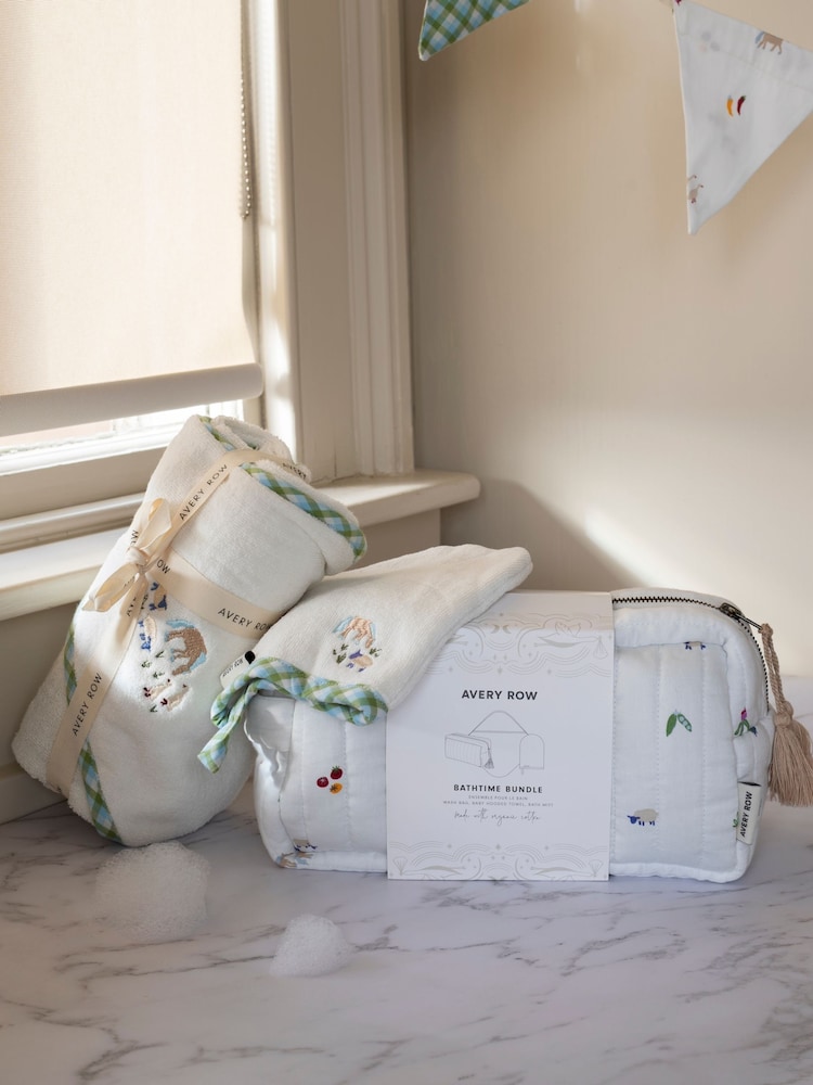 Avery Row Little Farm Bathtime Bundle Gift Set - Image 1 of 4