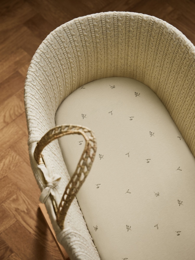 The Little Green Sheep 2 Pack Floral Moses Basket Sheets - Image 1 of 4