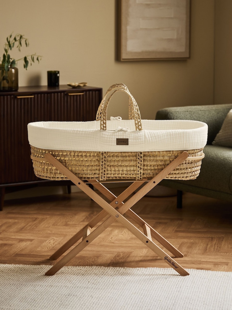 The Little Green Sheep Ecru Muslin Moses Basket & Mattress - Image 1 of 7 The Little Green Sheep Ecru Muslin Moses Basket & Mattress - Image 1 of 7