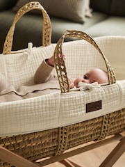The Little Green Sheep Ecru Muslin Moses Basket & Mattress - Image 2 of 7