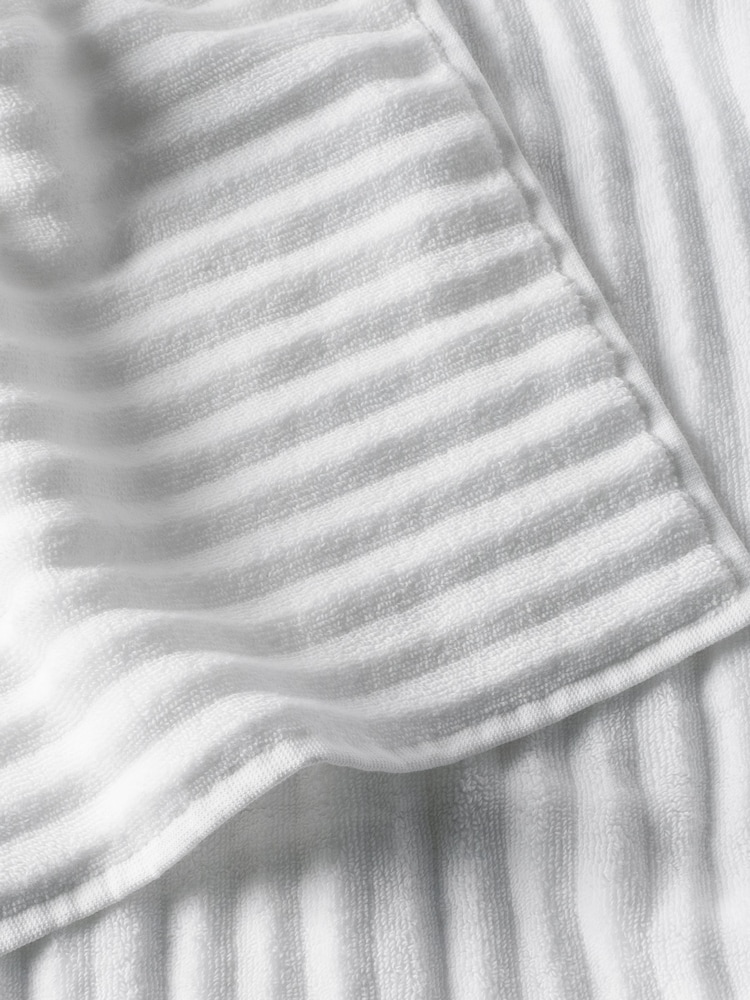 Bedfolk Snow The Ripple Towel - Image 5 of 5