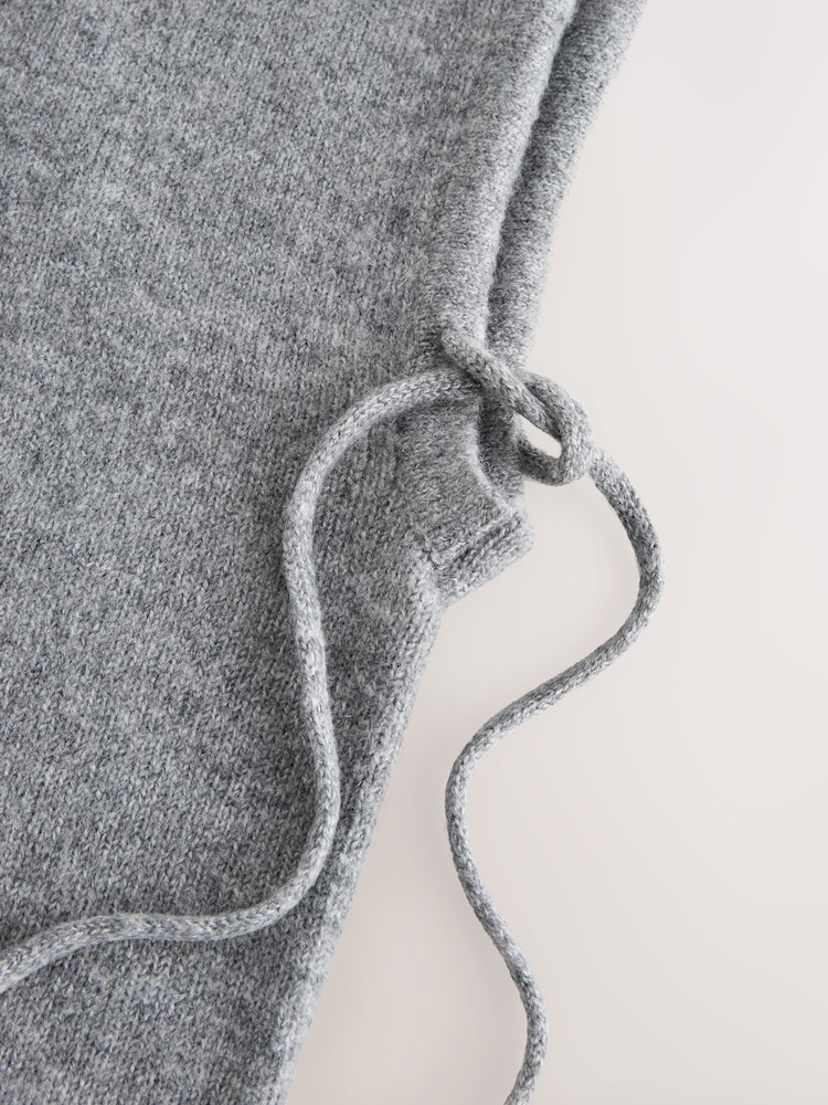 Grey Hooded Knitted Snood - Image 3 of 3