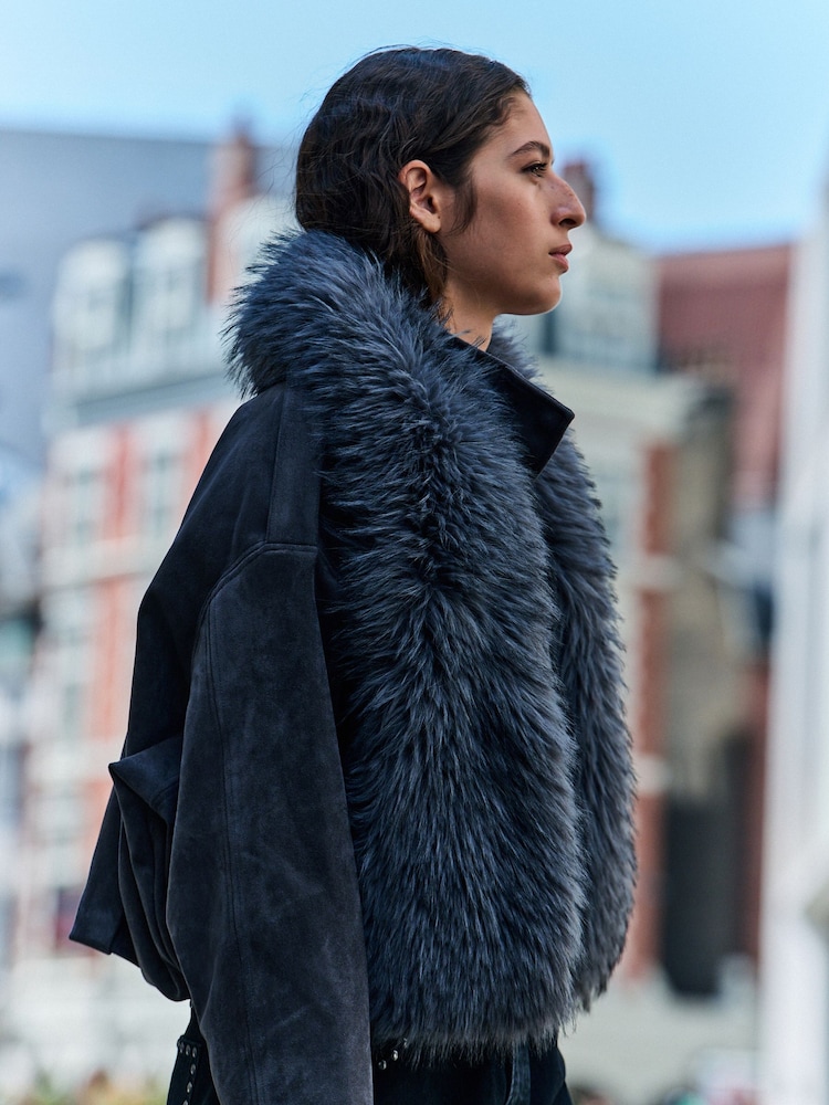 Сұр - Heavyweight Fur Scarf - 3суретінің 3 суреті