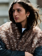 Animal/Deer - Heavyweight Fur Scarf - 6суретінің 3 суреті