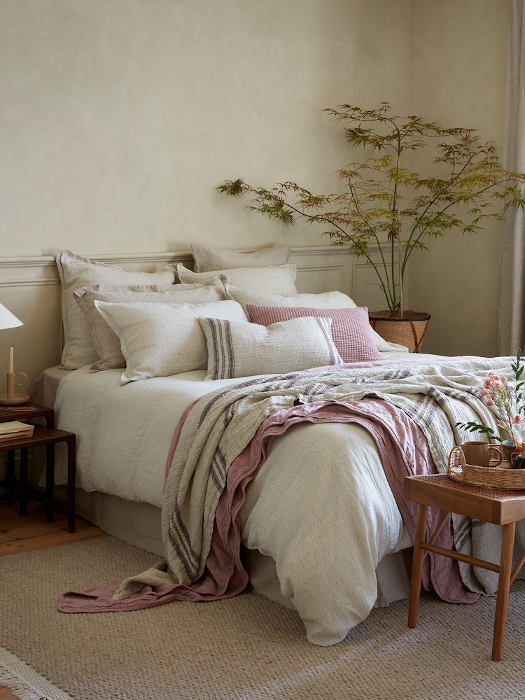 Secret Linen Store Big Waffle Cushion Cover - صورة 3 من 3