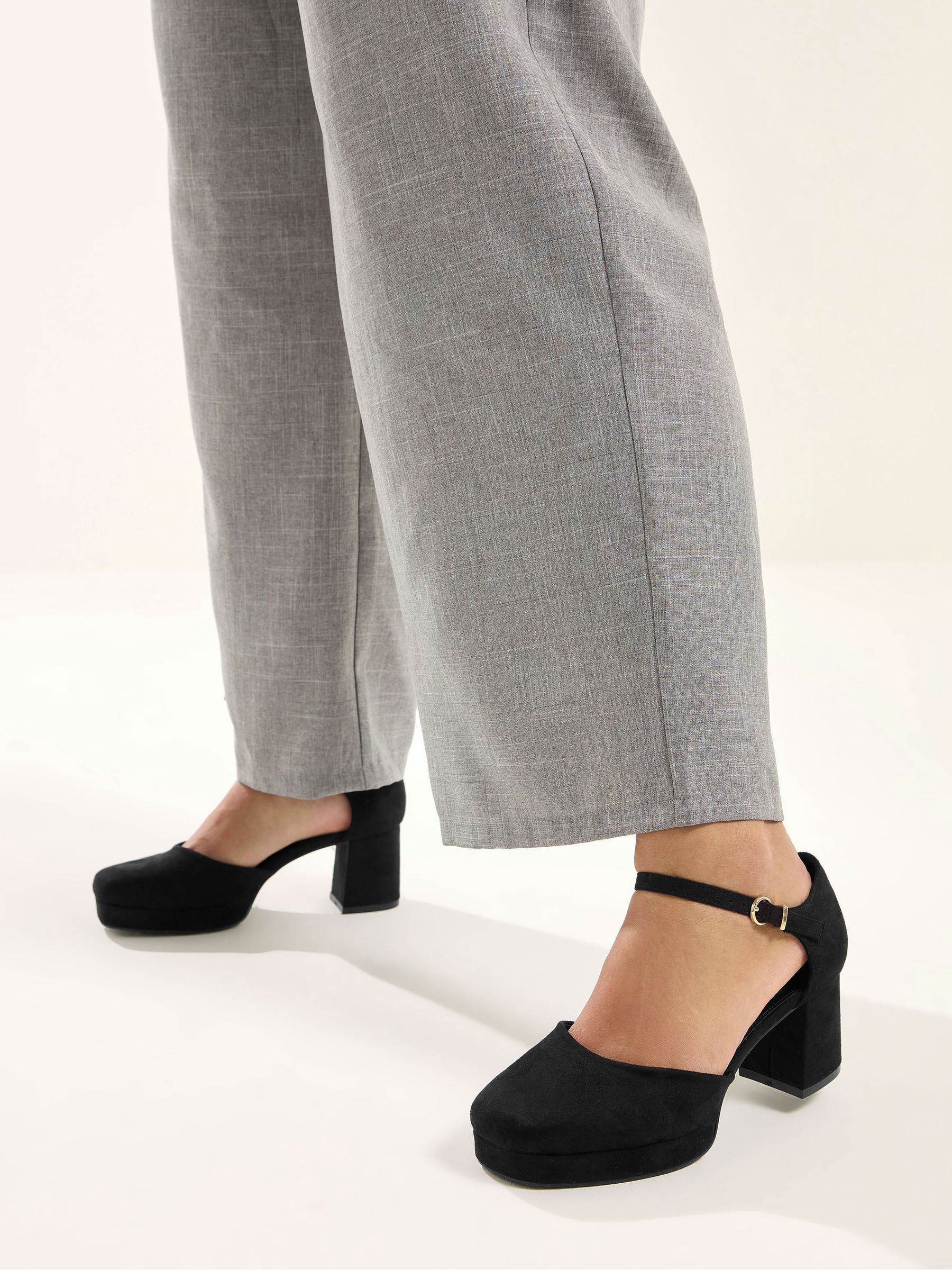 Yours Curve Women's Black Eee Extra-Wide Fit Faux Suede Espradrille Platform Block Heels