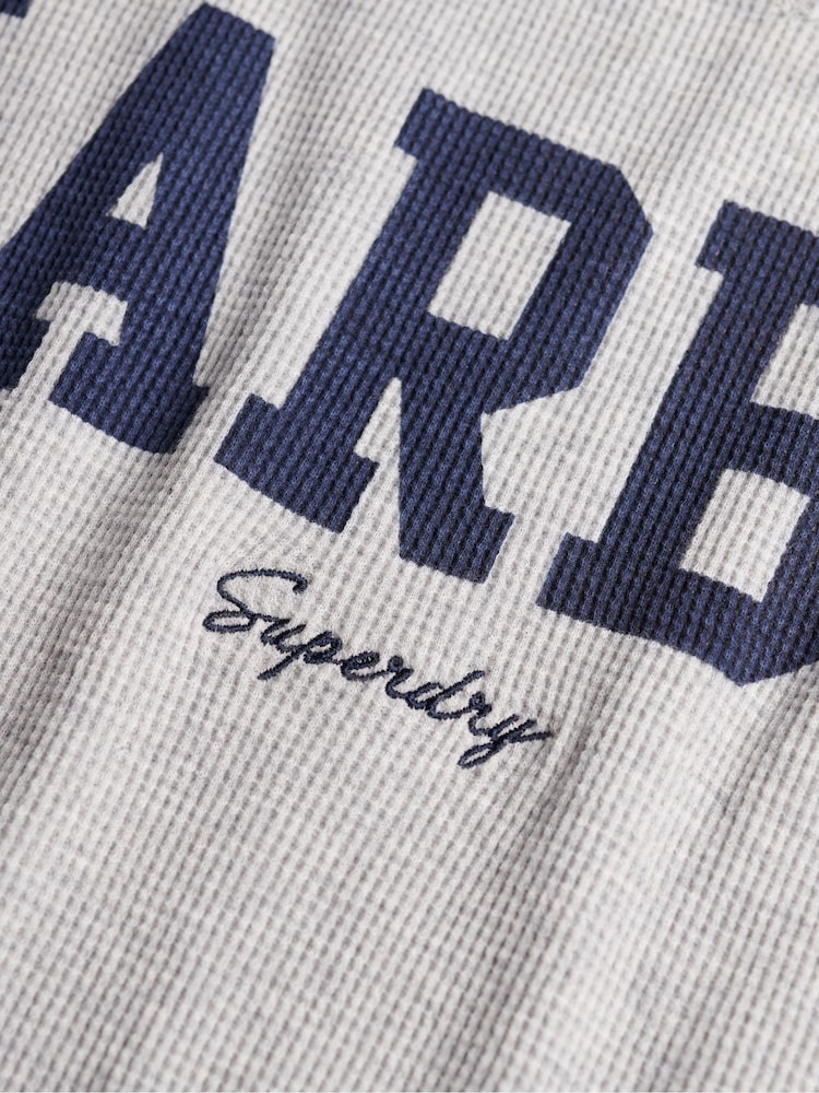 Γκρι - Superdry Αθλητικό Essential Γραφικό Μακρυμάνικη Μπλούζα - Εικόνα 8 από 8